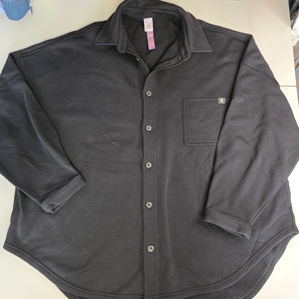 Savage X Fenty Black Oversized Button Up Sweatshirt  Size 8-12 W or‎ 38-40 Men